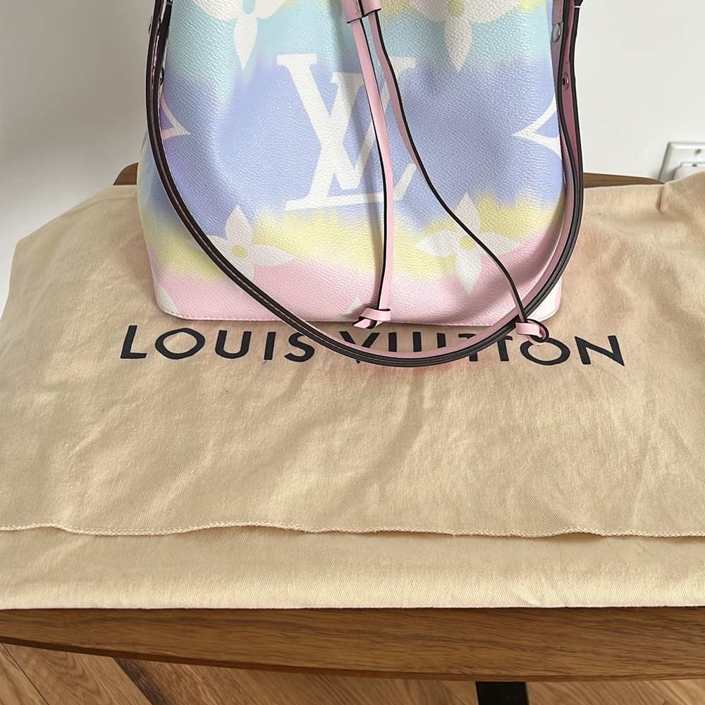 Louis Vuitton NeoNoe Escale MM rare stamp from Made in France